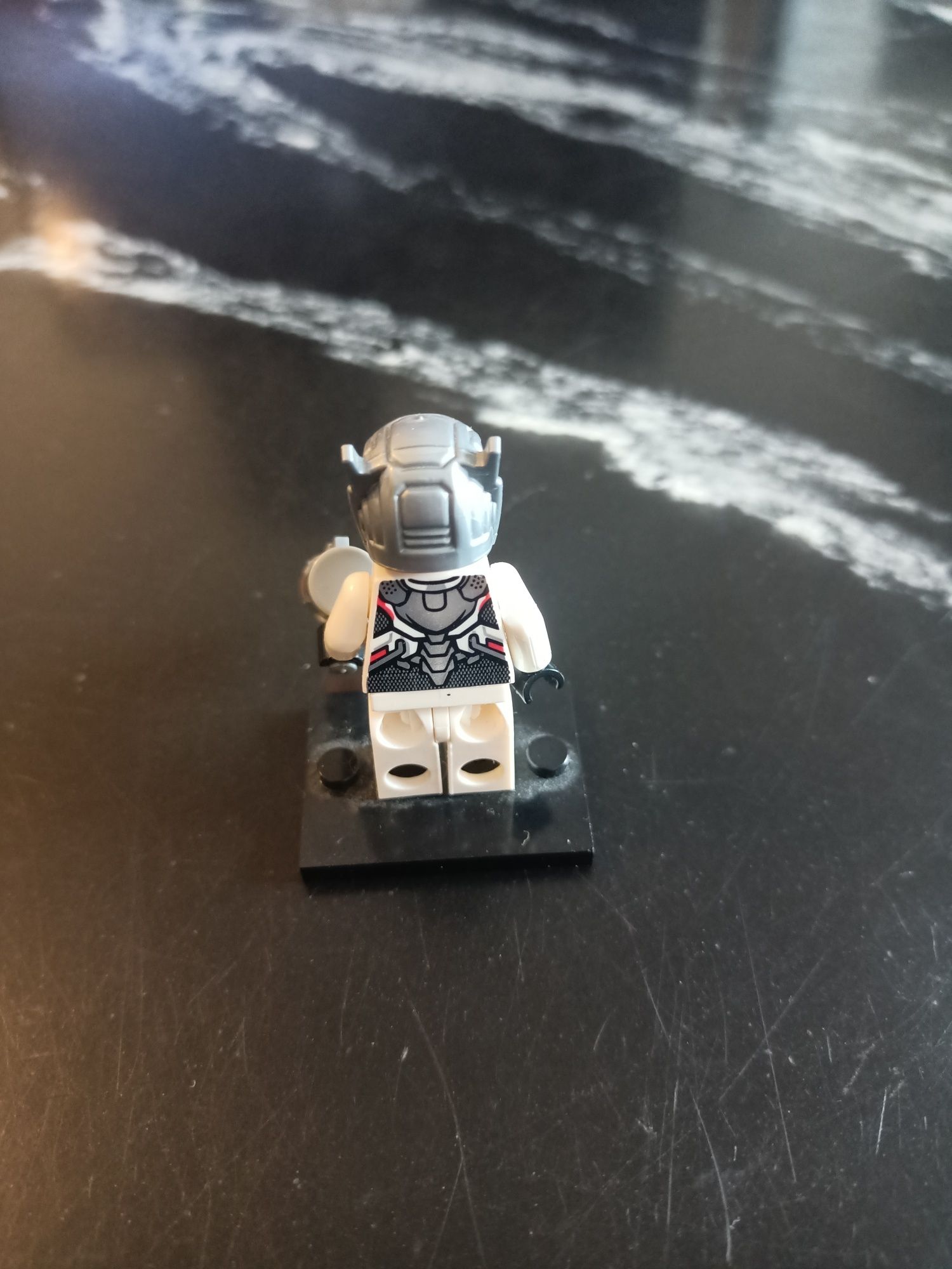Figurka LEGO Antman