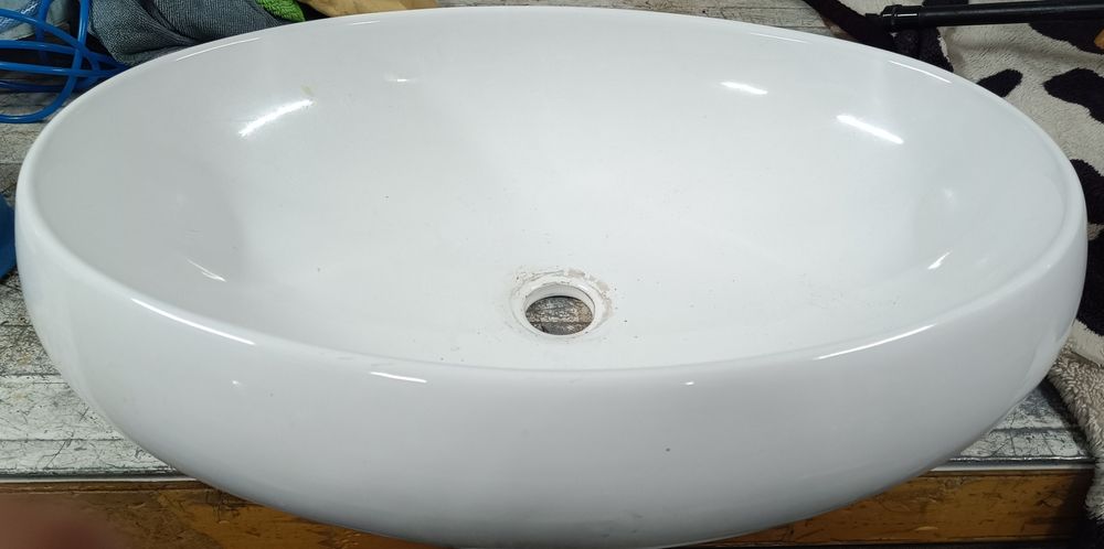 Umywalka nablatowa owalna REA LINEA