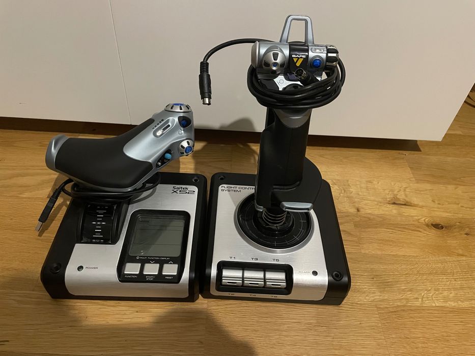 Штурвал Logitech Saitek X-52