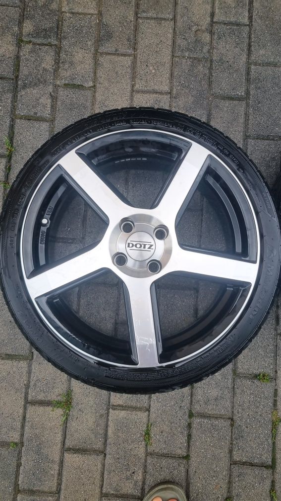 Dotz 4x100 40 et 35 17"