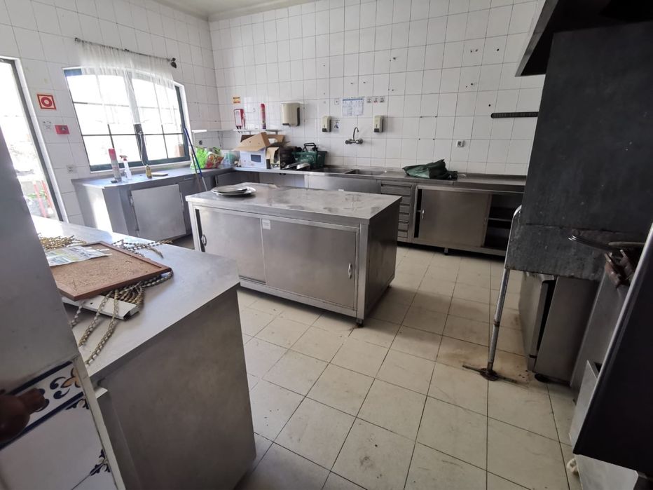 Cozinha de restaurante em inox,completa em muito bom estado