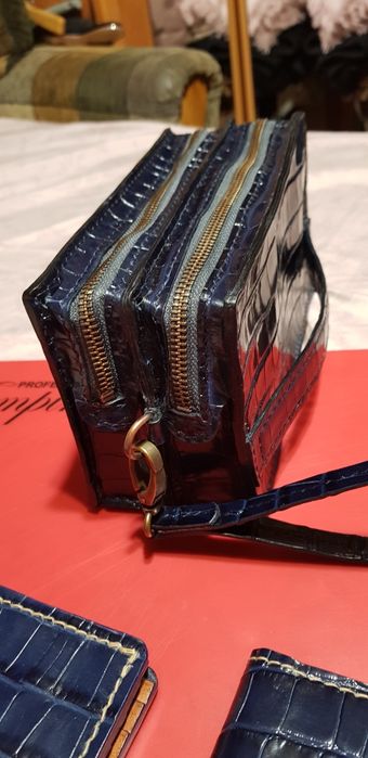 Продам мужскую барсетка ручной работы из натуральной кожи.