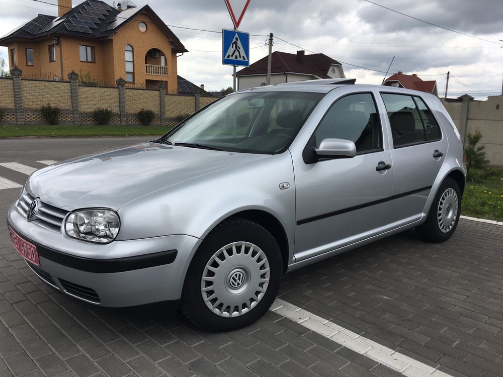 Volkswagen Golf IV 1.6 Автомат