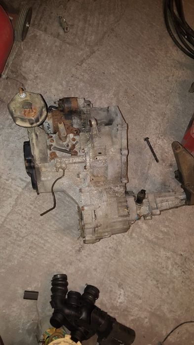 Skrzynia biegów manualna Volkswagen Transporter T4 2.4 diesel