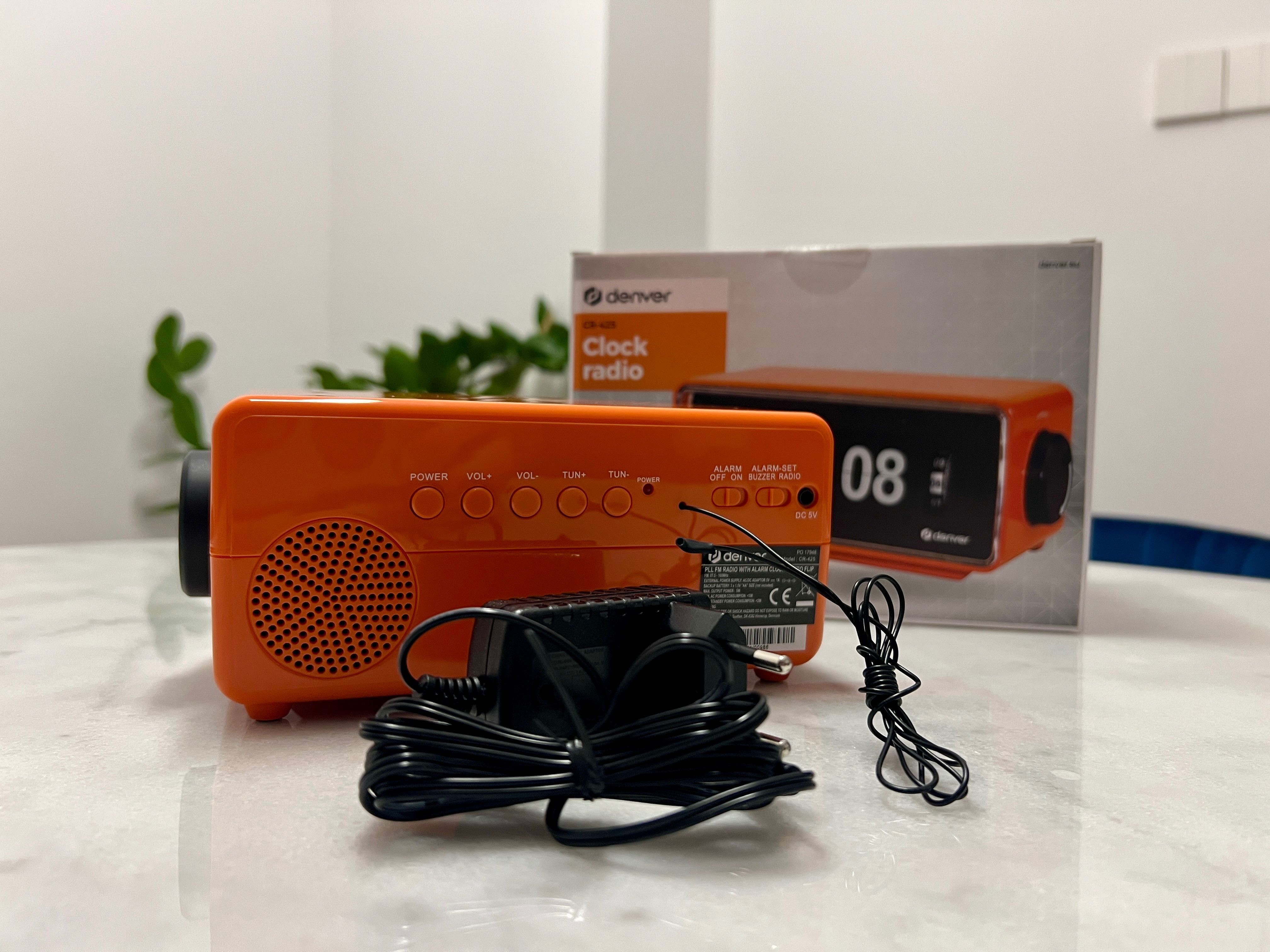 NOWE Vintage / retro radiobudzik klapkowy FLIP Denver CR-425