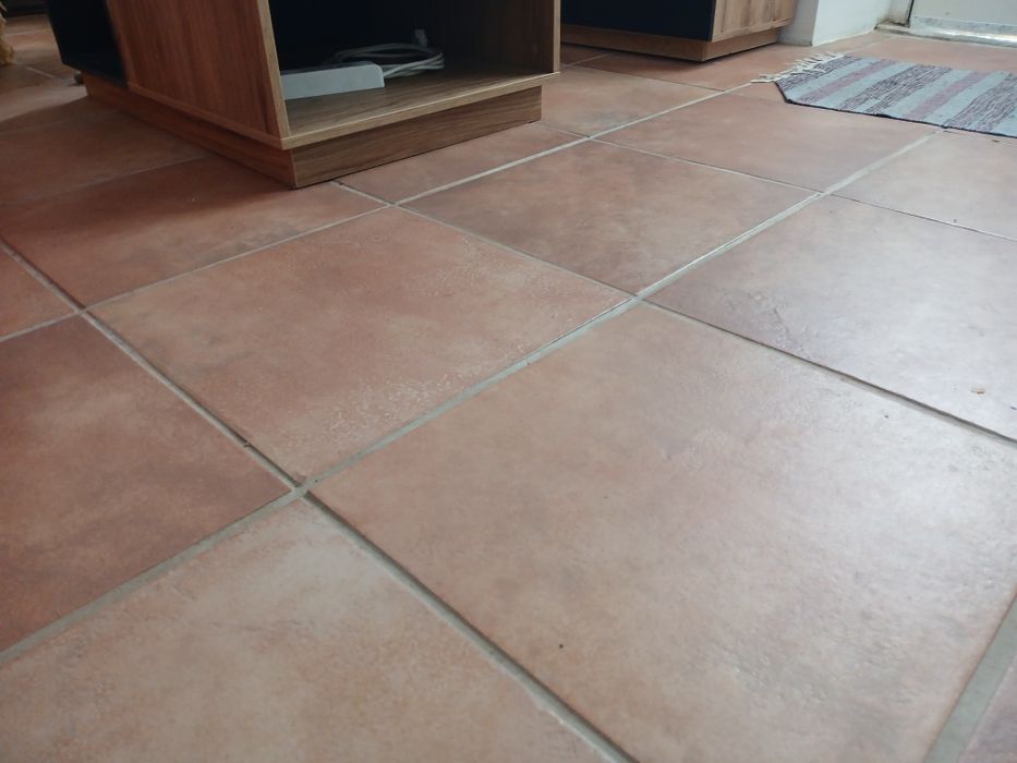 Pavimento cerâmico terracota 45×45
