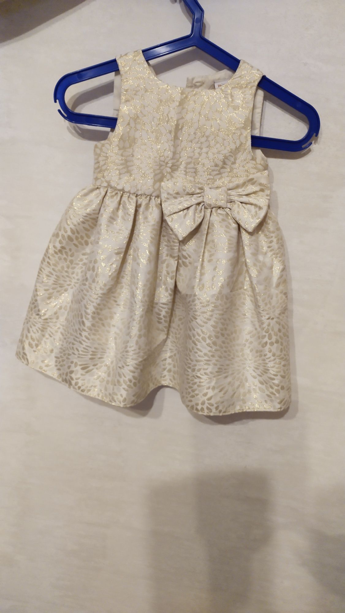 Elegancka sukienka  dla dziewczynki  2-3 latka
