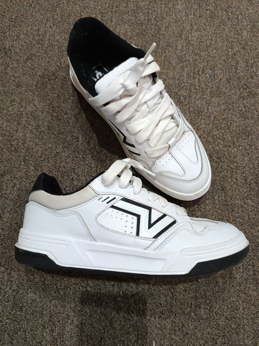 Vendo tênis vans