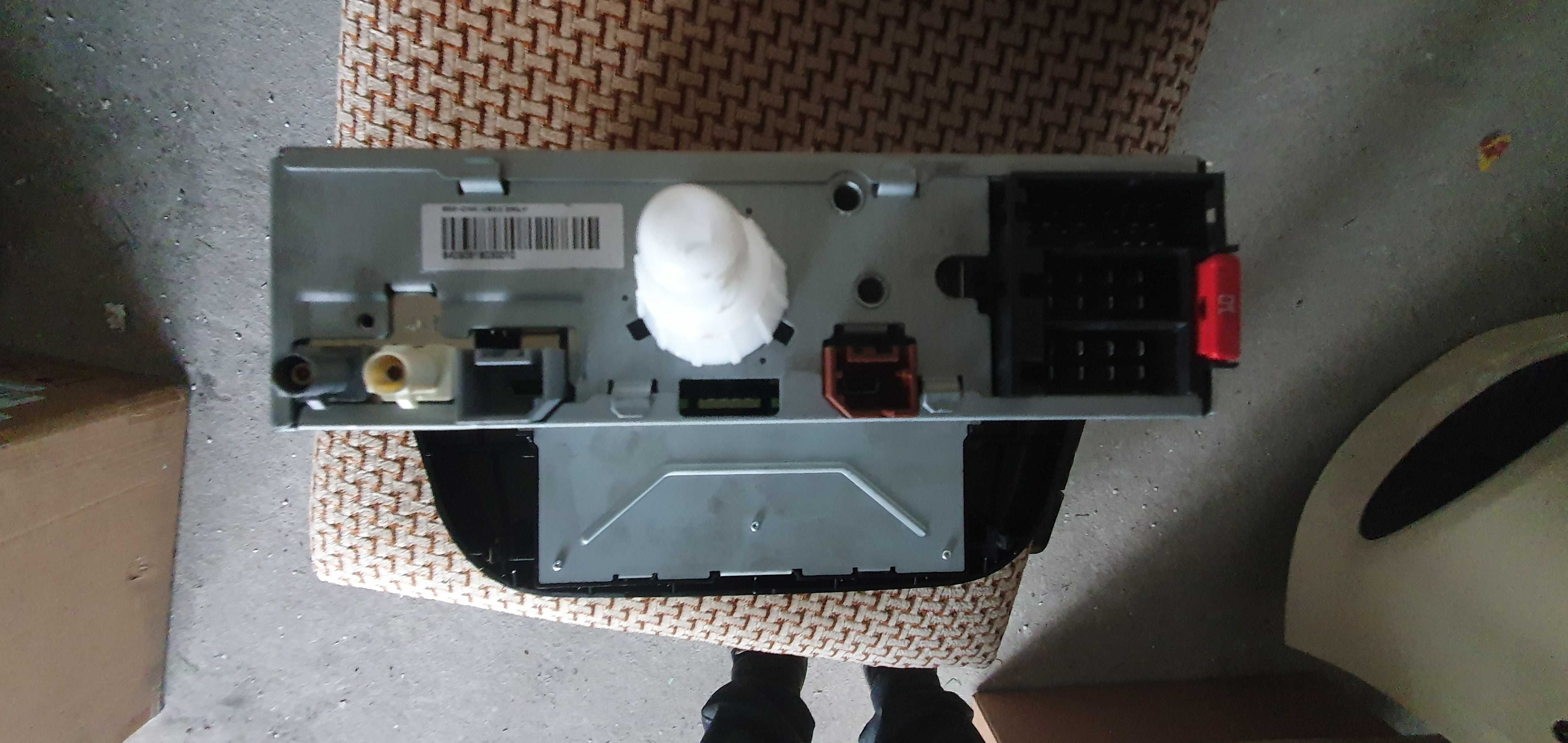 IVECO DAILY 2021 LIFT Radio nie uszkodzone stan bardzo dobry
