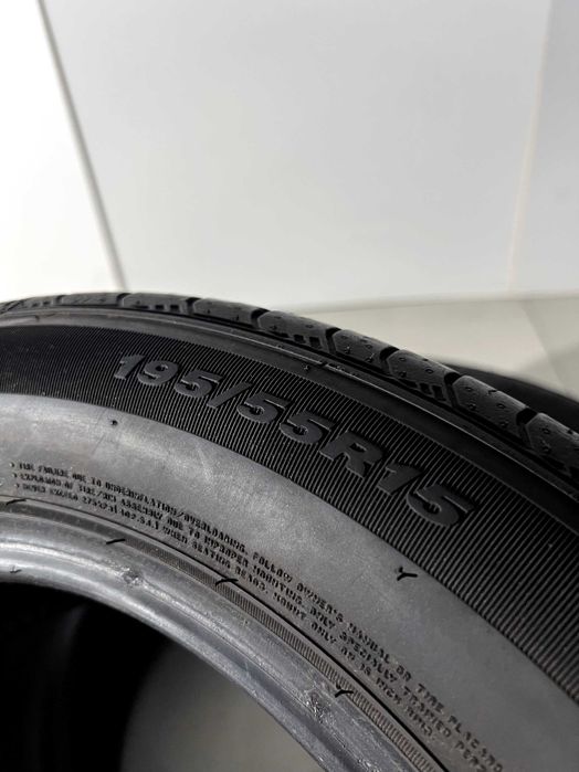Pneus Roadstone Eurovis Sport 04 - 195/55/15 - Como NOVOS