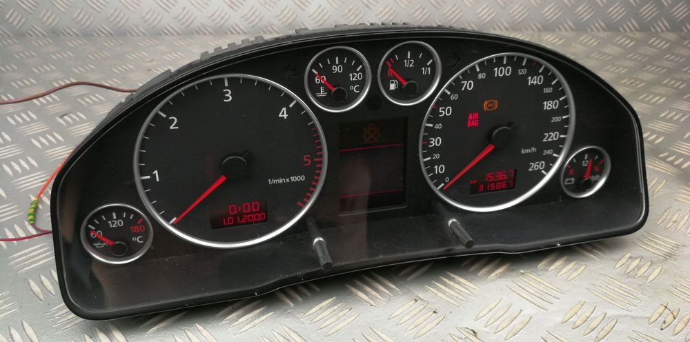 4B0920933M licznik zegary wyświetlacz pełen fis AUDI A6 C5 2,5 TDI EUROPA