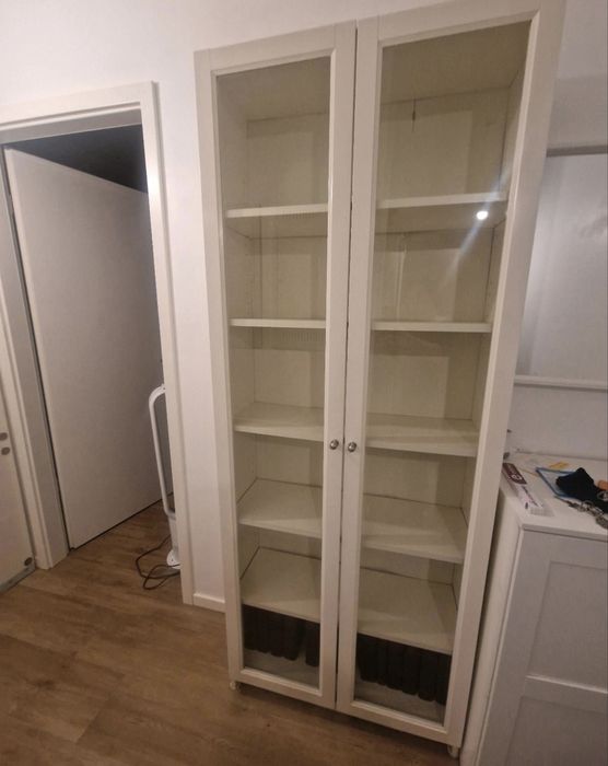 Regał witryna szklana Ikea Billy Oxberg