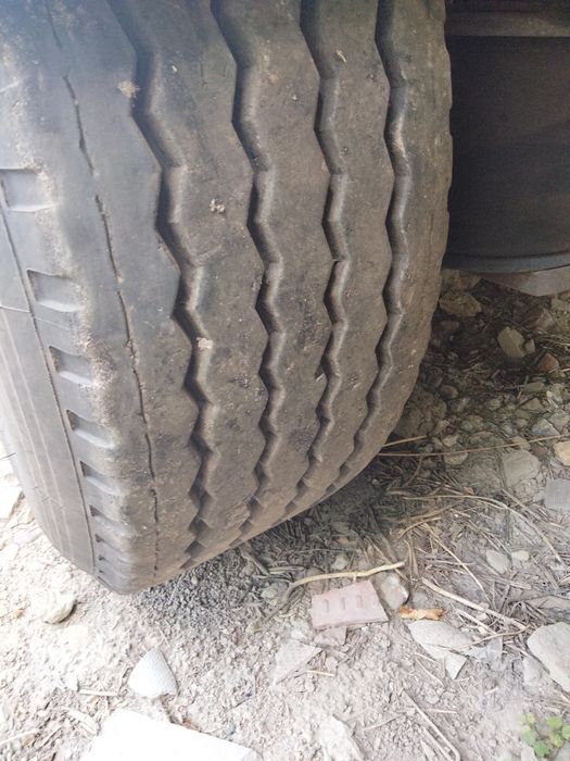 Напівпричіп зерновоз-контейнеровоз 2002р. Saf