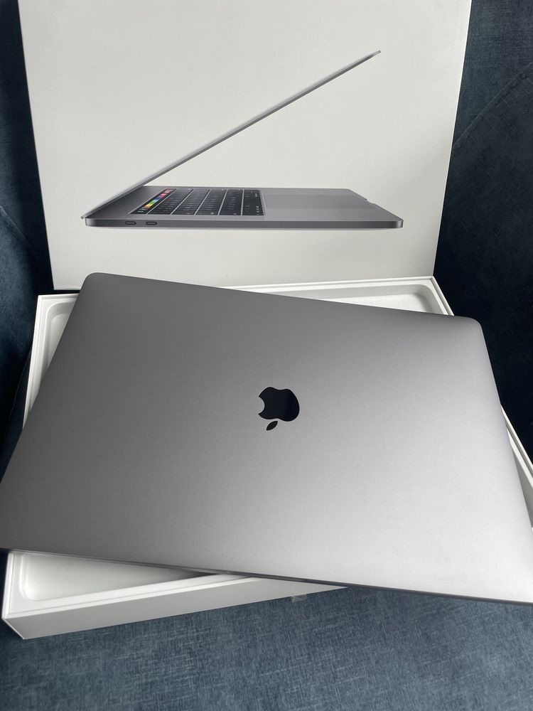 MacBook Pro 15 2019 Space Gray, нова батарея!