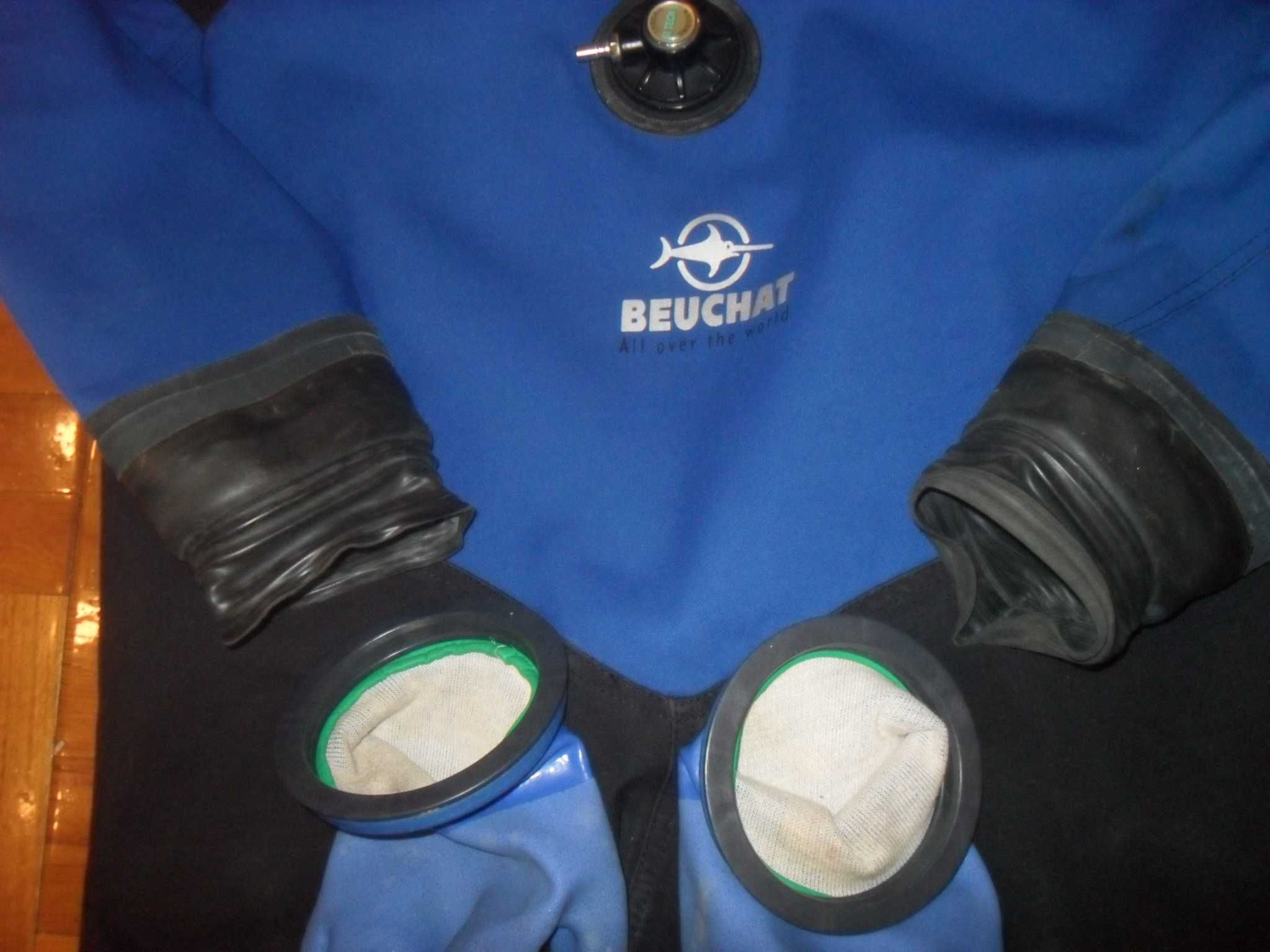 Сухой Гидрокостюм BEUCHAT с сух.перчатками , размер XXL (56-58) или №6