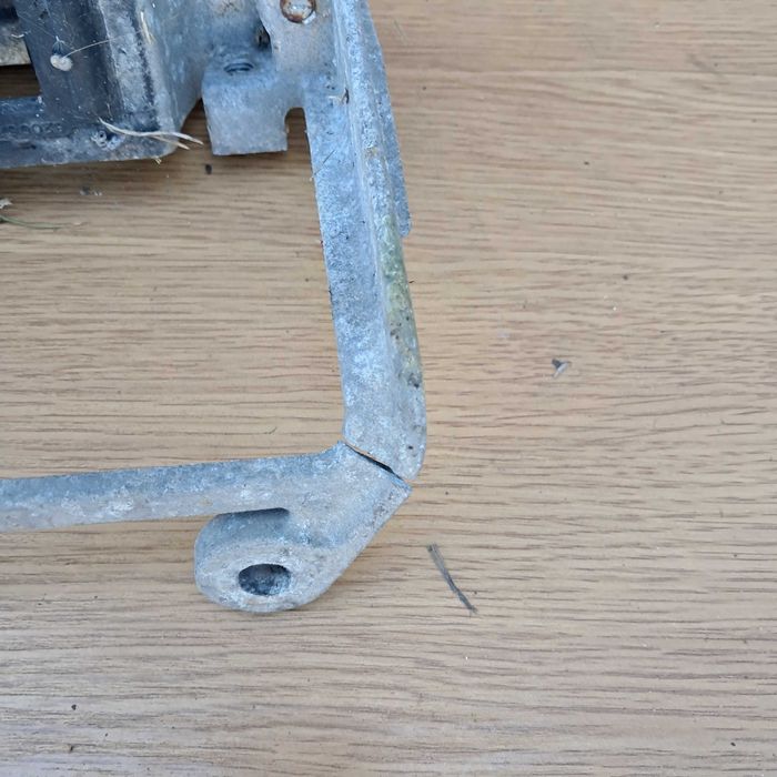 Łapa poduszka skrzyni biegów Renault Master III 2.3dci