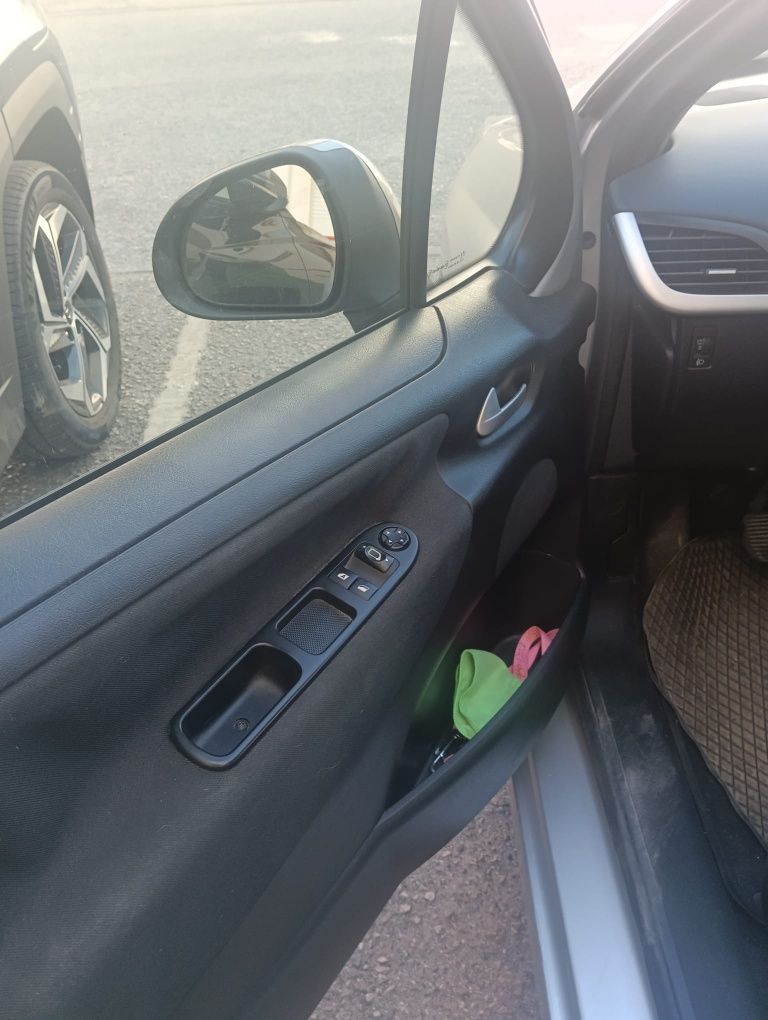 Peugeot 207 1.6 HDI