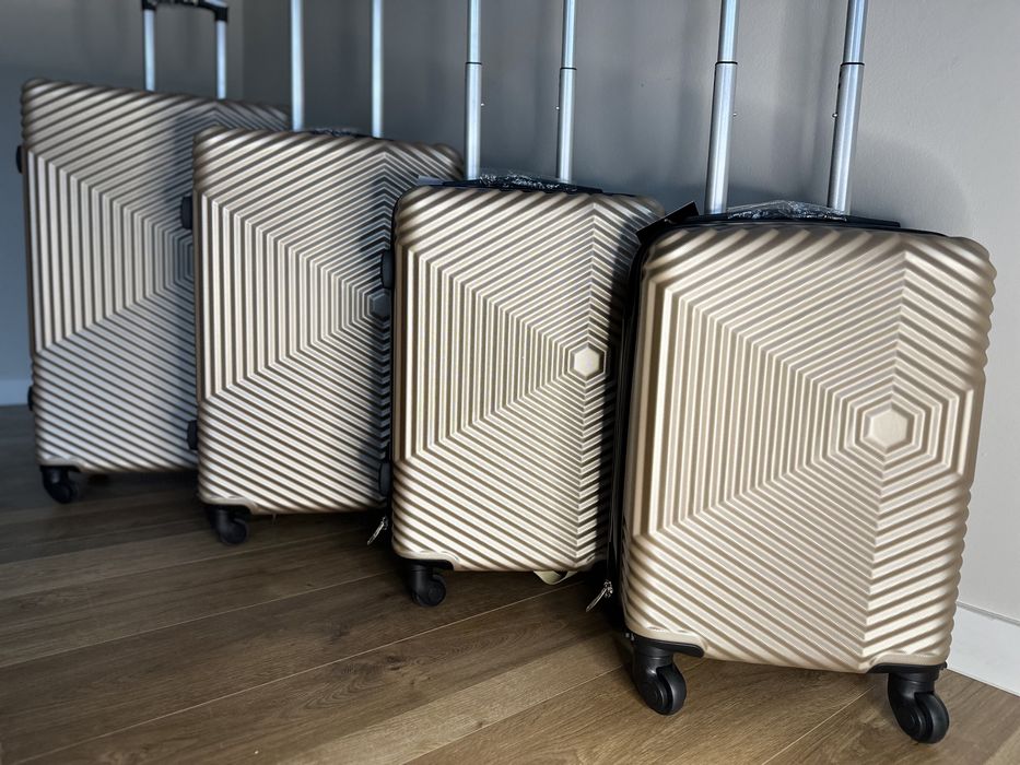 Walizki średnie - bagaż do 23 kg
