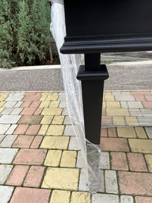 Шикарный деверянный стол