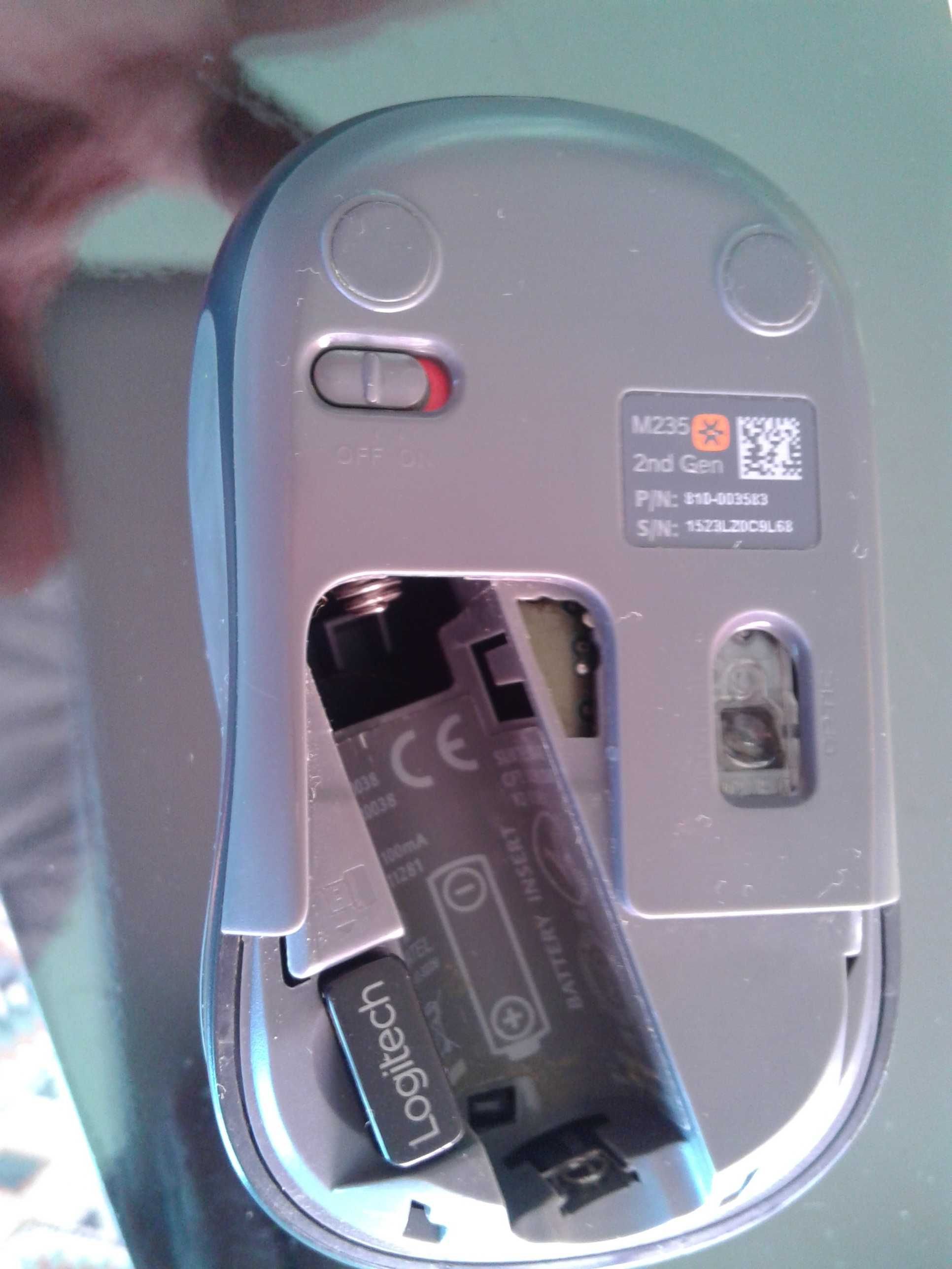 Rato Logitech Wireless M235