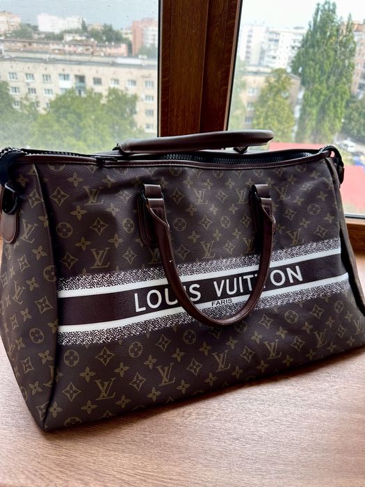 Дорожні сумки Louis Vuitton