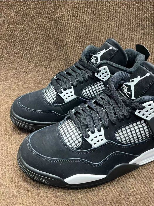 Buty-Trampk-Jordan Air Jordan 4 Retro "White Thunder" R.40