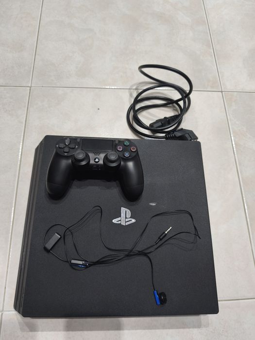 PlayStation 4 Pro 1tb