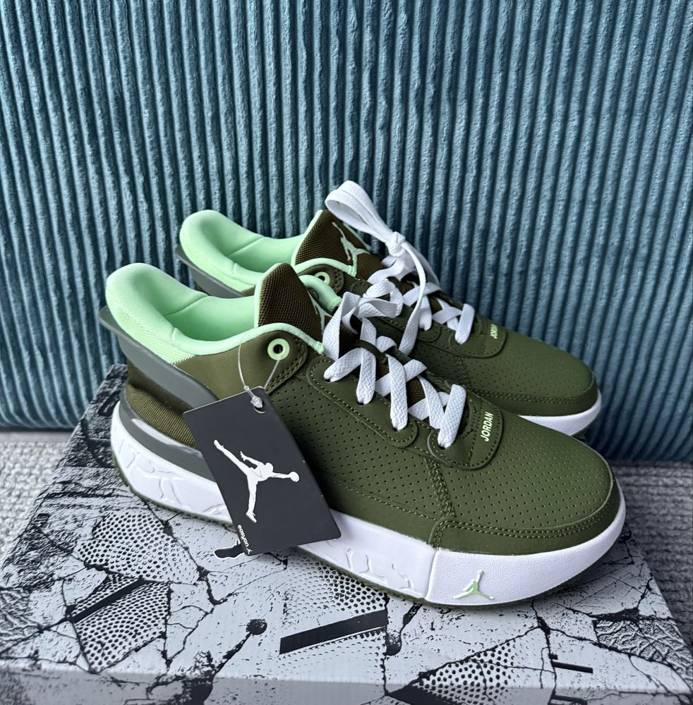 Buty chłopięce Jordan DAY1 EO (GS) r. 40 Nowe Oryginalne Khaki