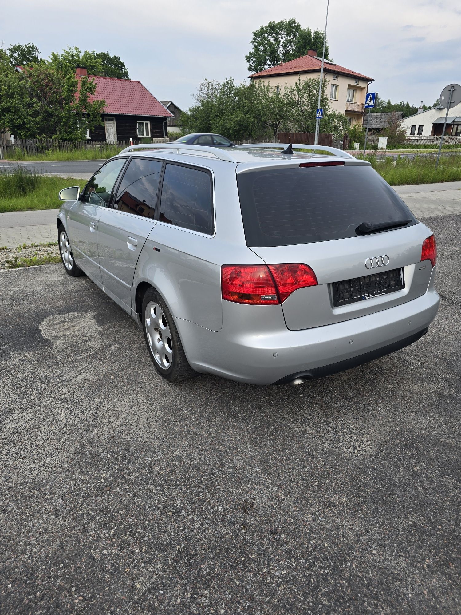 Audi A4  2007r 301000km