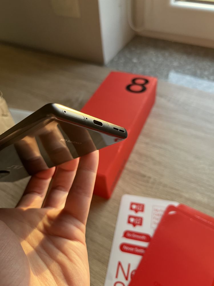 Telefon Oneplus 8 Black 8/128Gb Bogaty zestaw