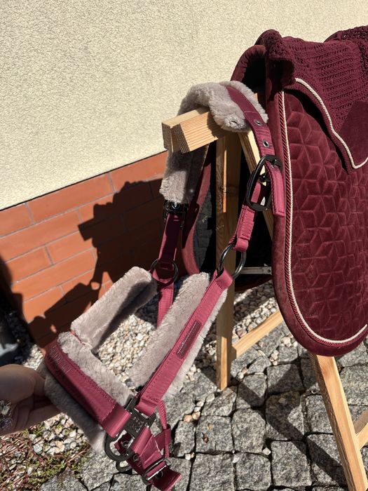 kantar eskadron rustic red