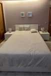 Cama + colchao + estrado elevatorio + 2 mesinhas cabeceira