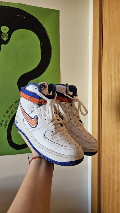 Nike Air Force 1 LV8 Knicks