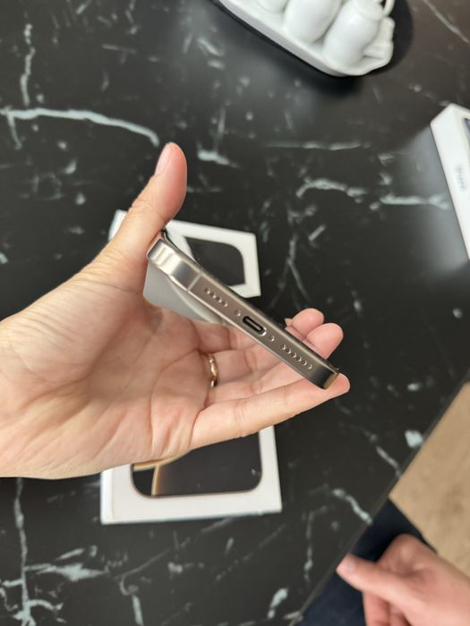 Iphone 16 Pro Max, Natural Titanium, 256GB