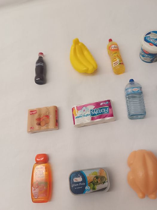 Lote 12 miniaturas de artigos de cozinha para brincar