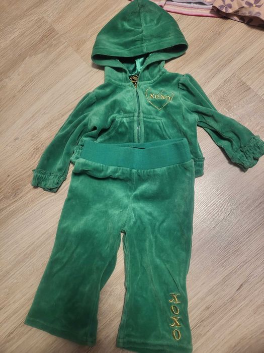 Dres zielony 12 miesięcy, rozmiar 74