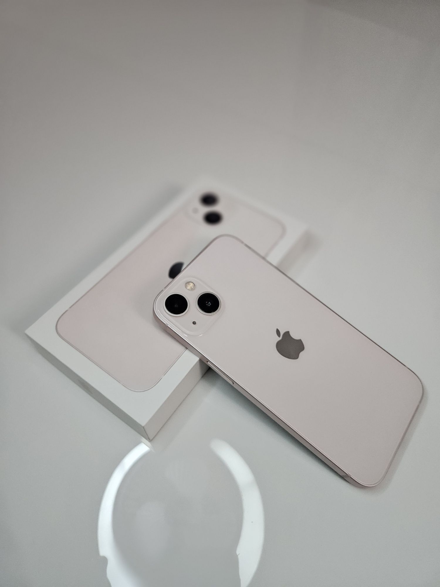 Iphone 13 256gb + ładowarka