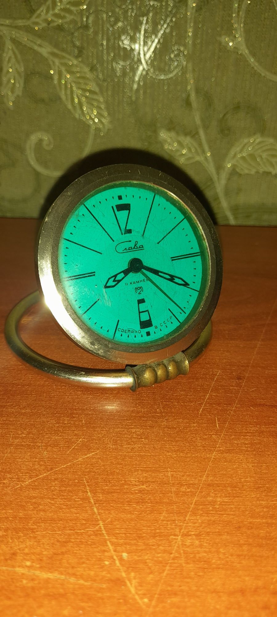 Продам часы СЛАВА