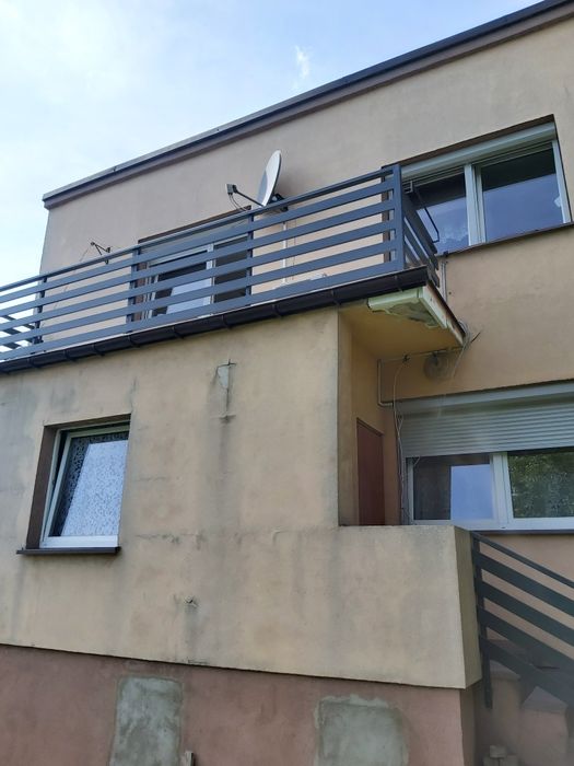 Balustrada poręcz balkonowa zewnętrzna