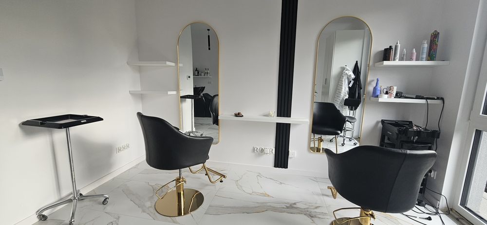 Podnajmę stanowisko fryzjerskie