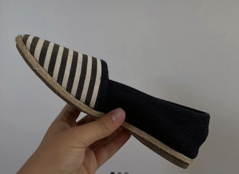 Lekkie półotwarte buty balerinki materiałowe