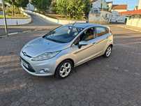 Ford fiesta 2010.    3750€