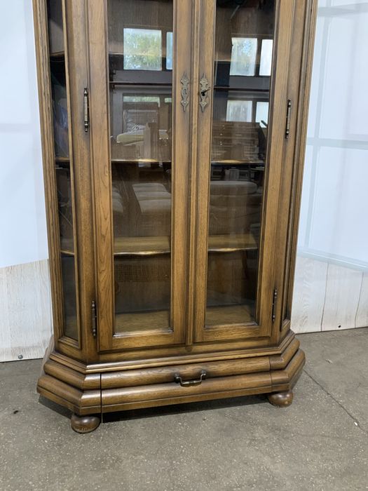 Вітрина, сервант, креденс, стінка, меблі з Європи