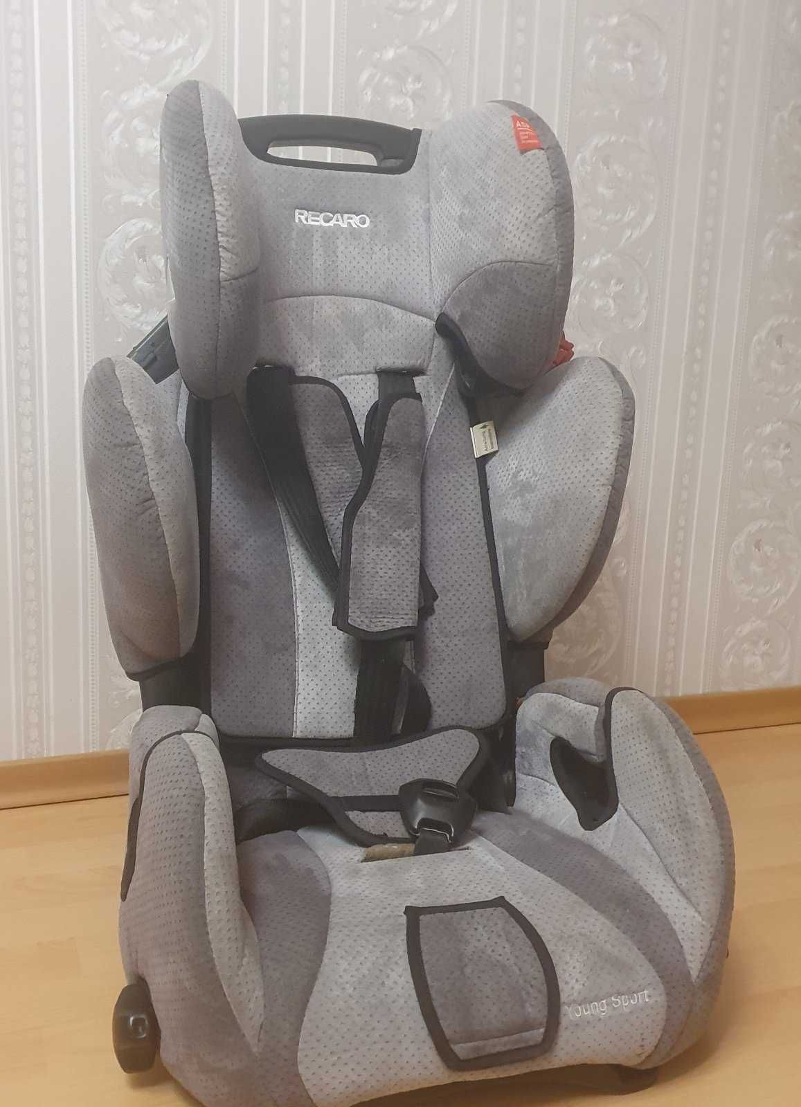 Автокресло Recaro Young Sport