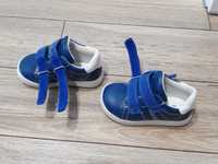 Jak nowe niebieskie buty adidasy na rzepy r 20 firmy 5.10.15.