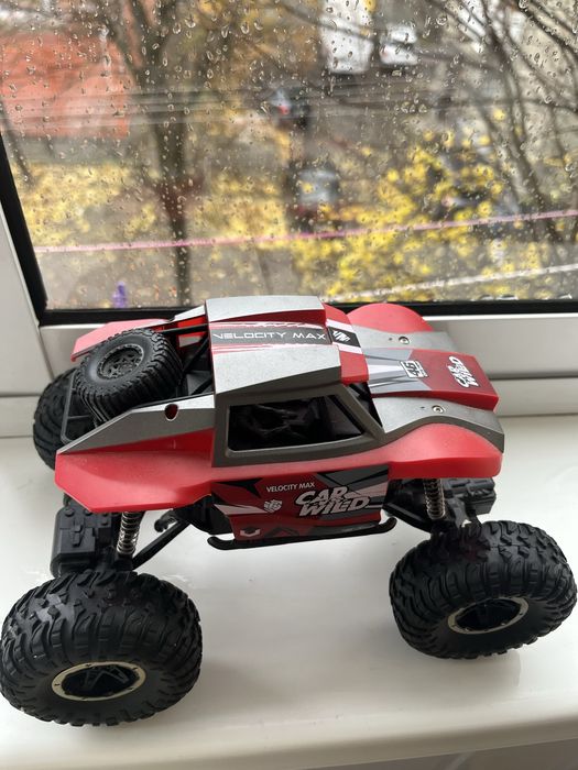 Машинки на пульті