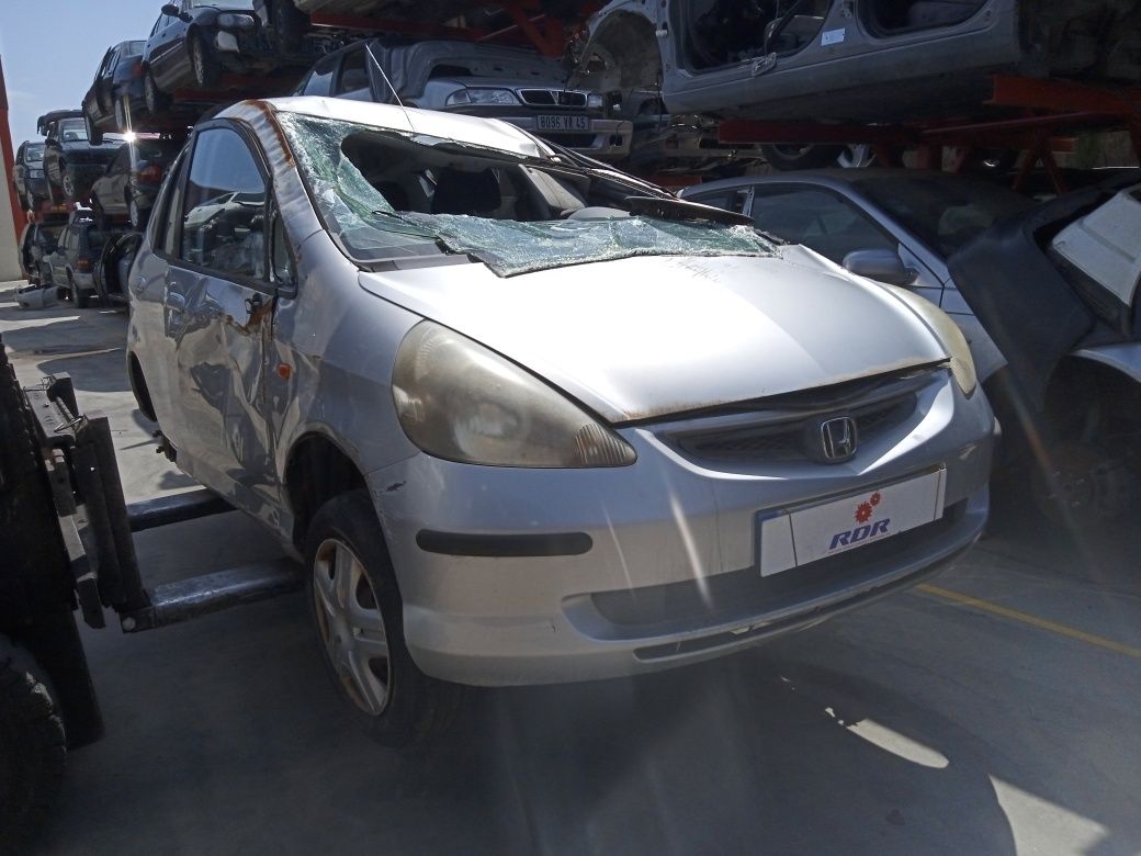 Honda jazz 1.2   .