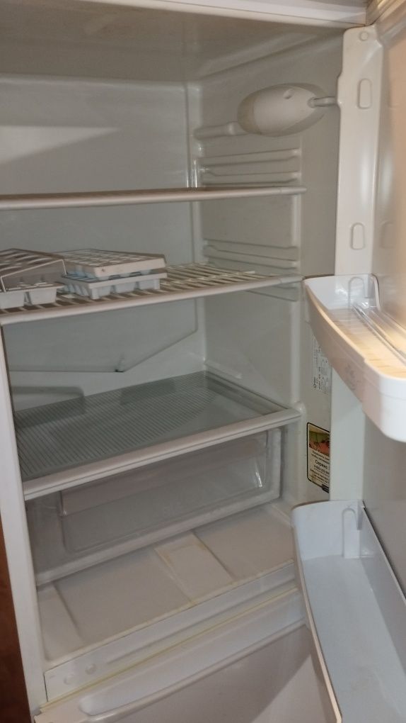 Двухкамерный Холодильник Indesit