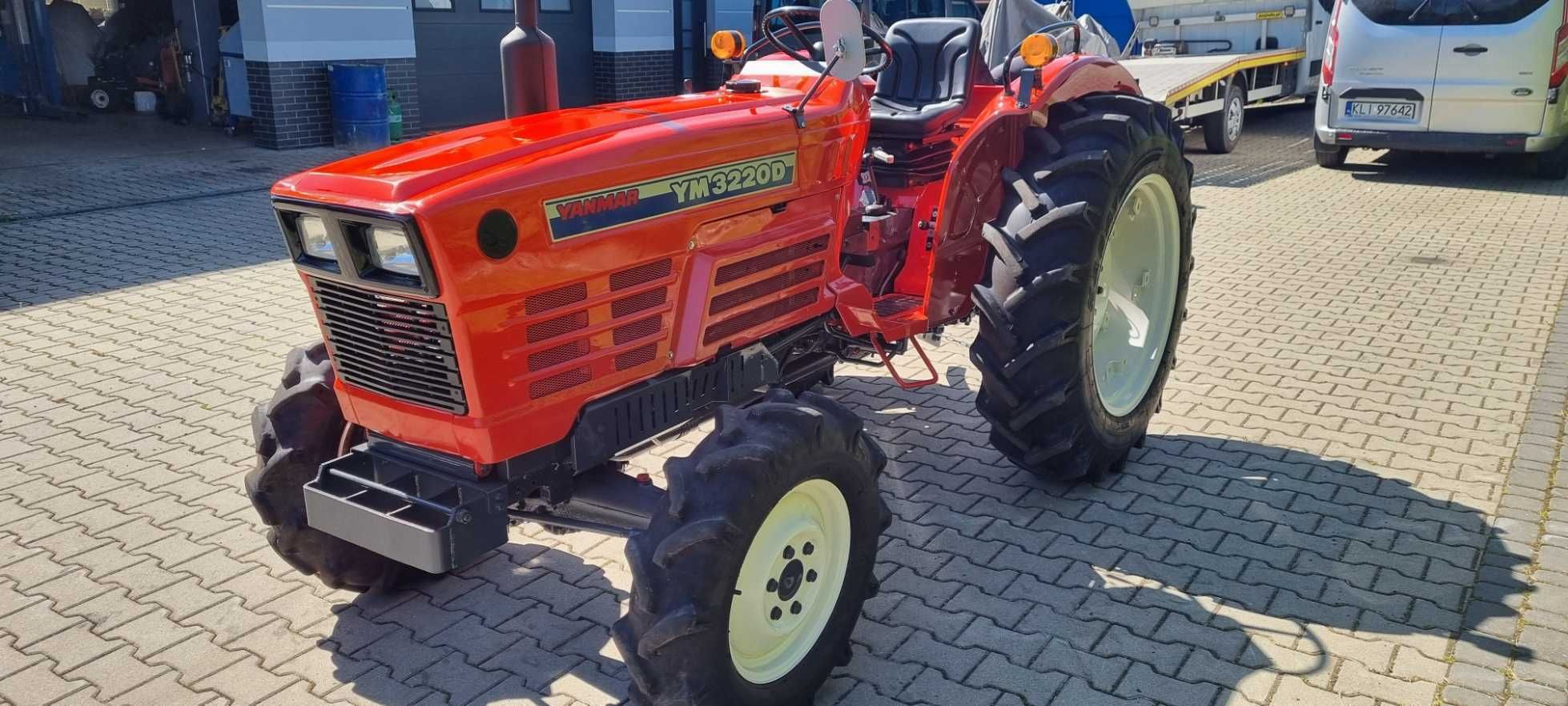 Yanmar 3220D 32km 4x4 Wspomaganie, Rewers