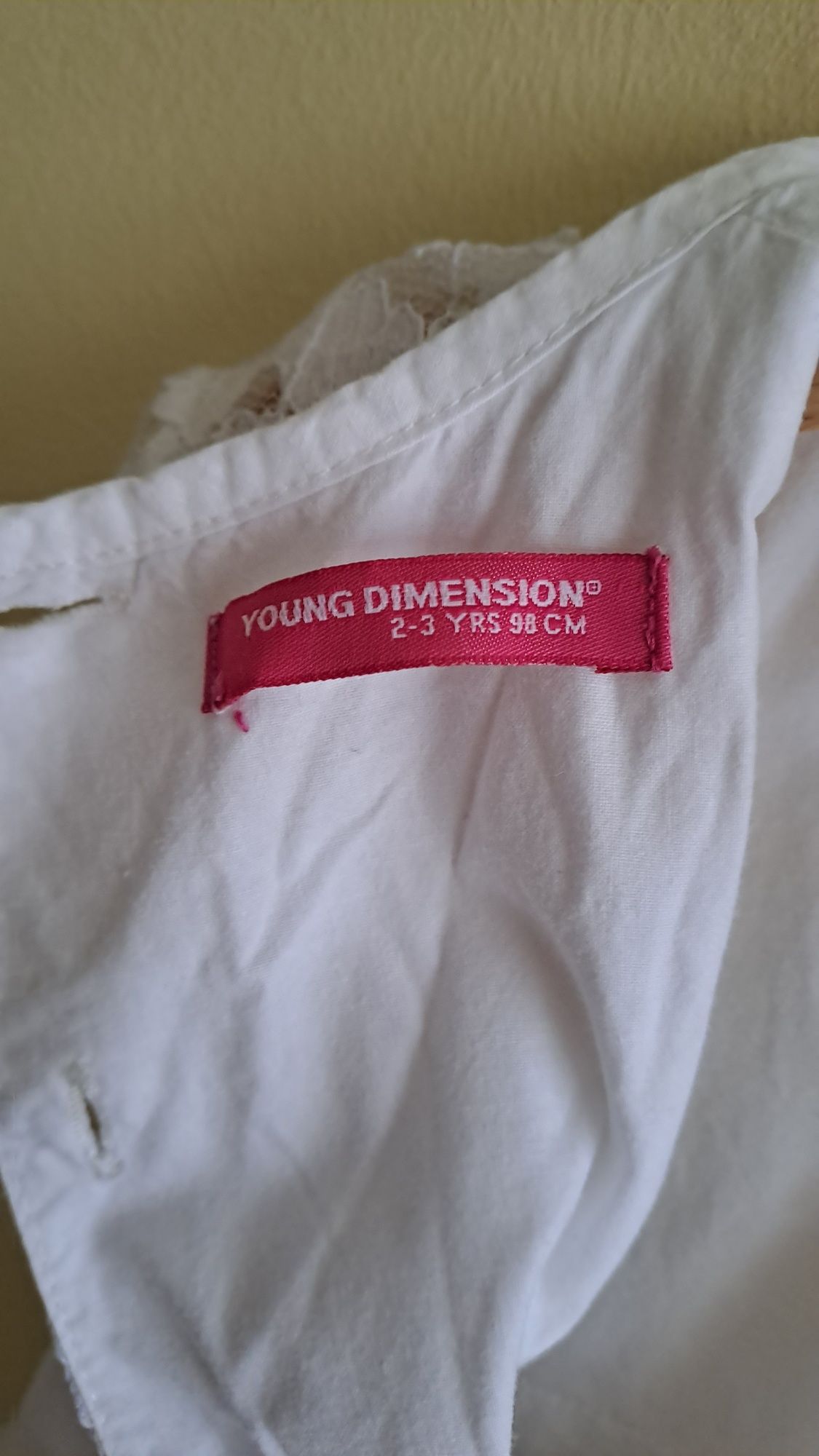 Sukienka Young Dimension rozm. 98